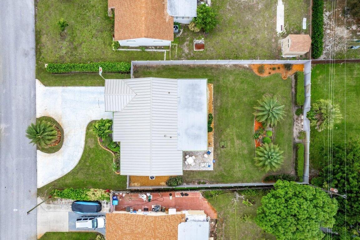 457 SW 4th Avenue