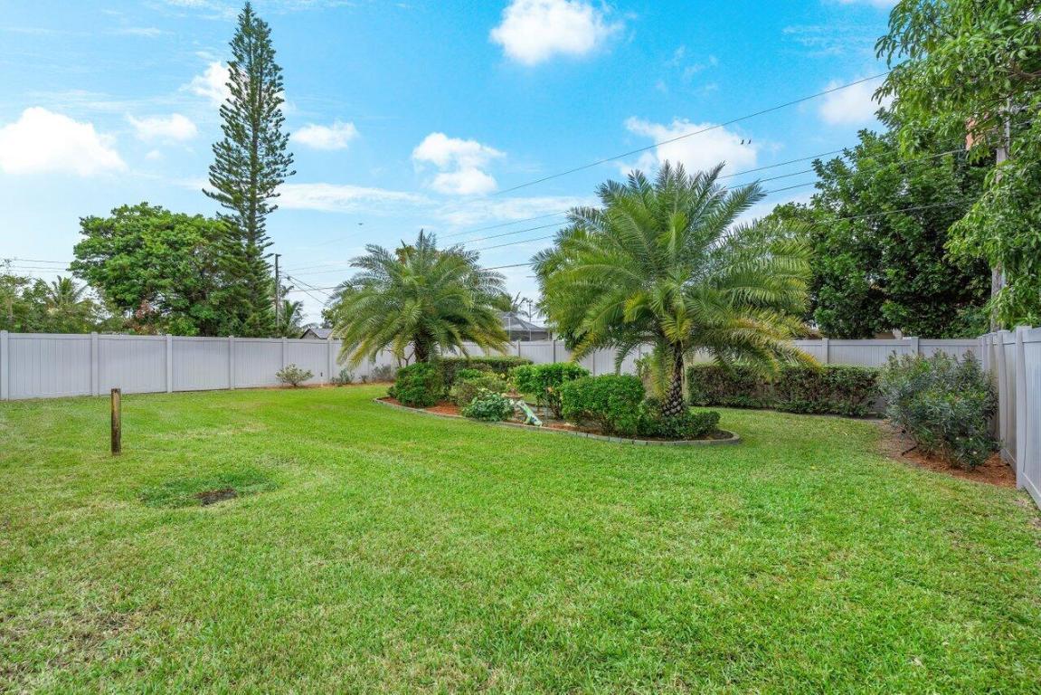 457 SW 4th Avenue