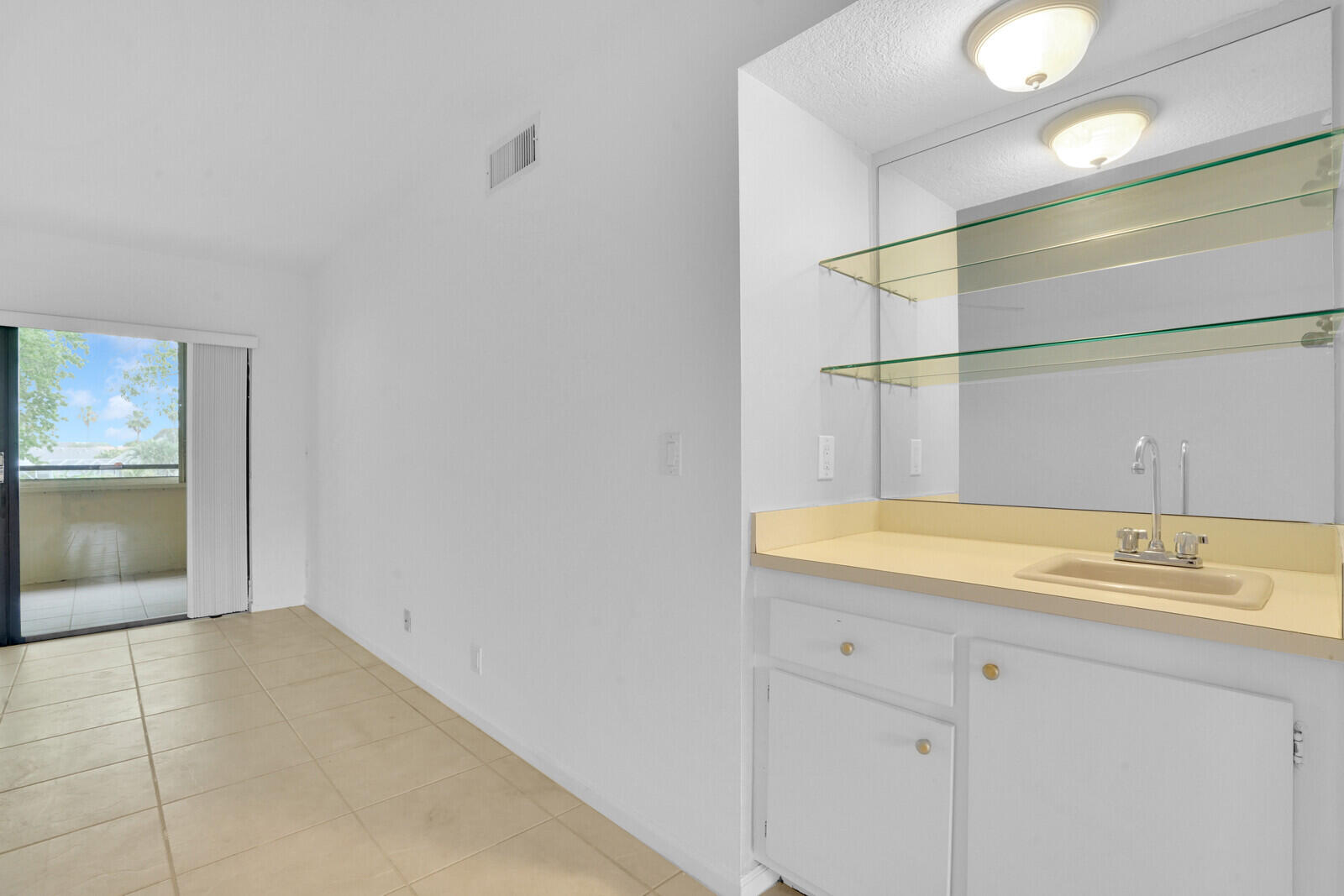 12524 Shoreline Drive 202