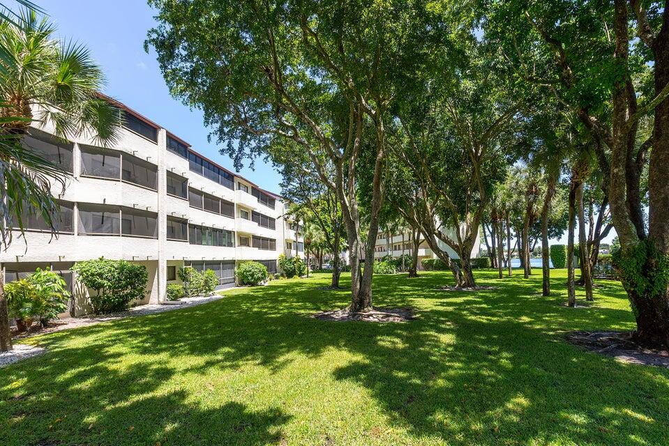 12524 Shoreline Drive 202