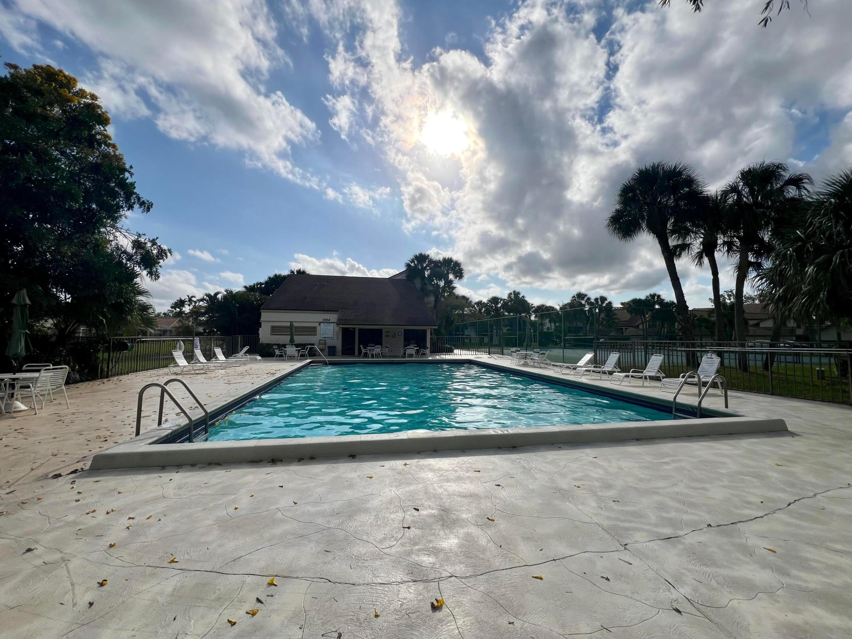12524 Shoreline Drive 202