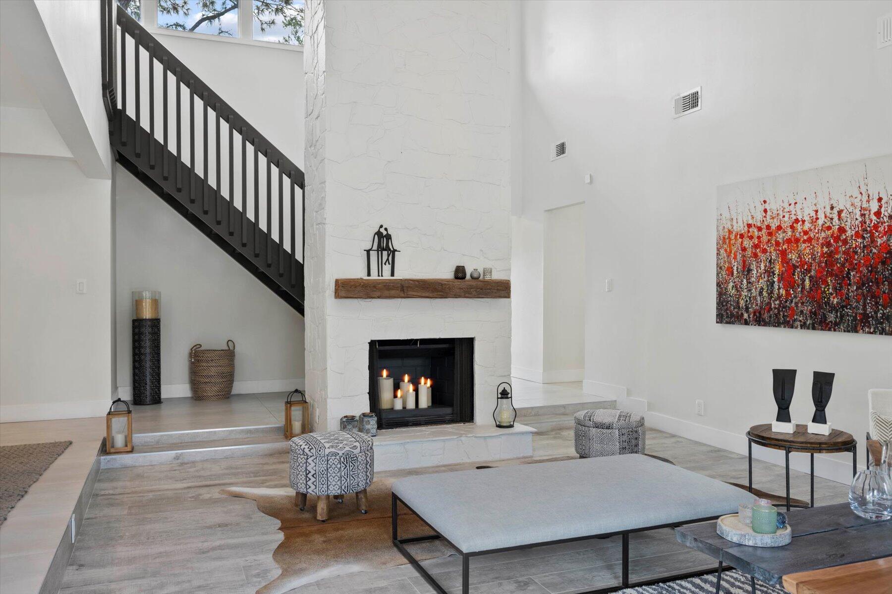 11459 Hawk Hollow