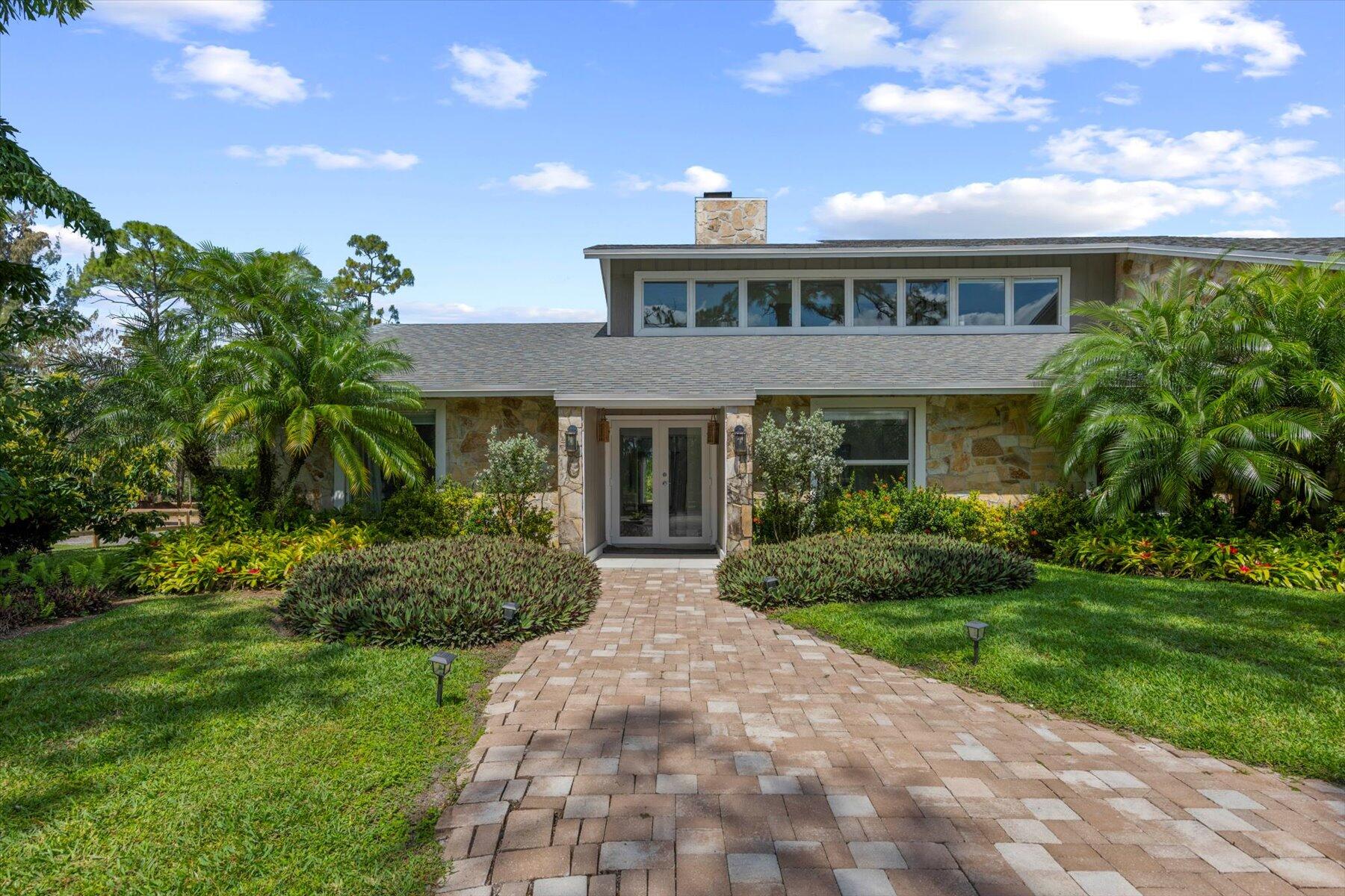 11459 Hawk Hollow