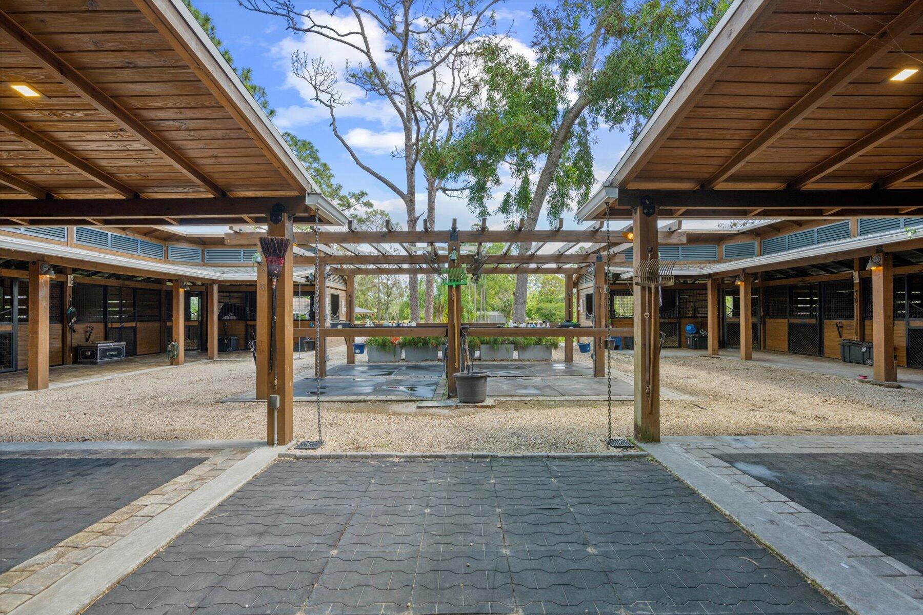 11459 Hawk Hollow