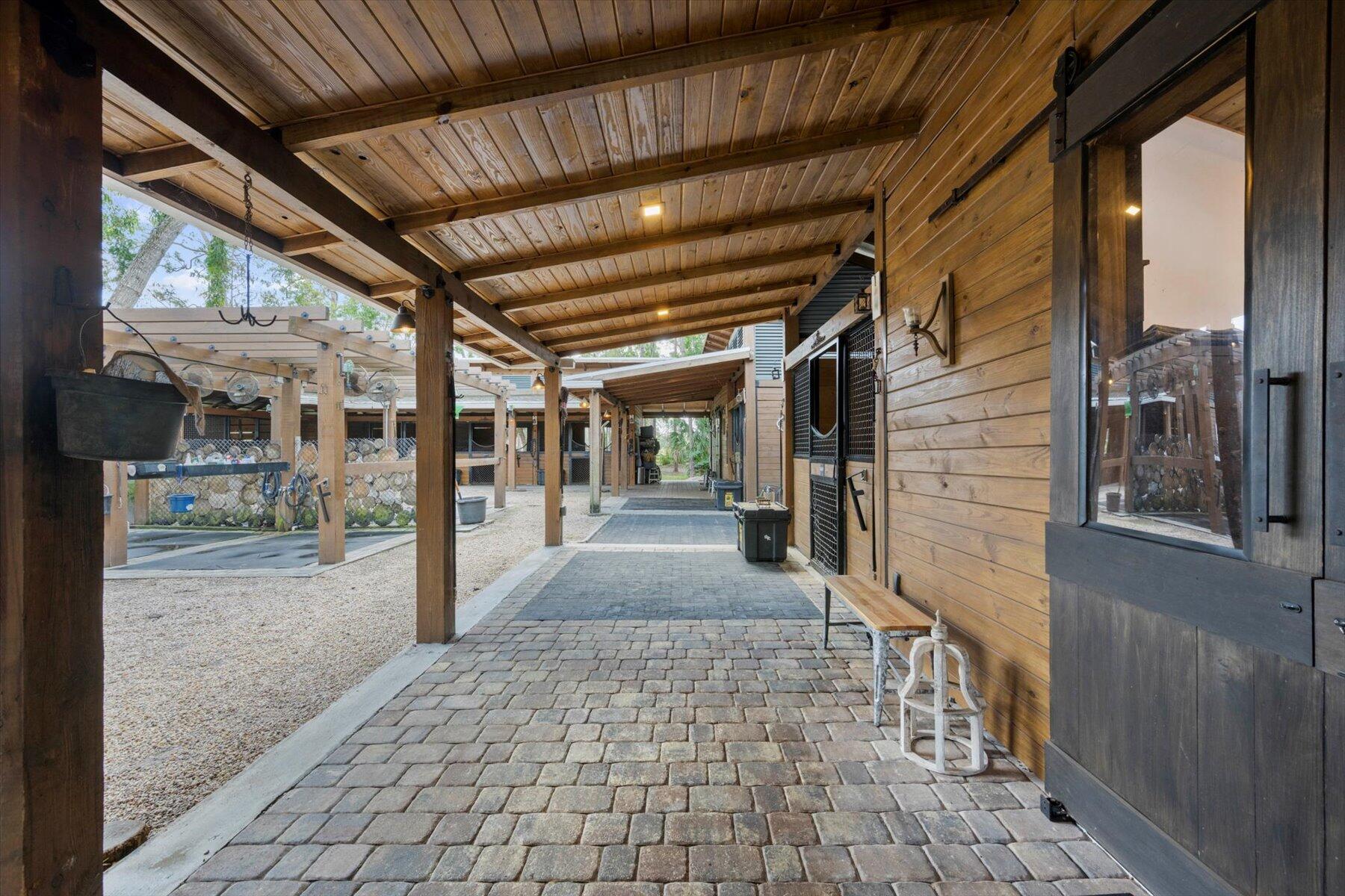 11459 Hawk Hollow
