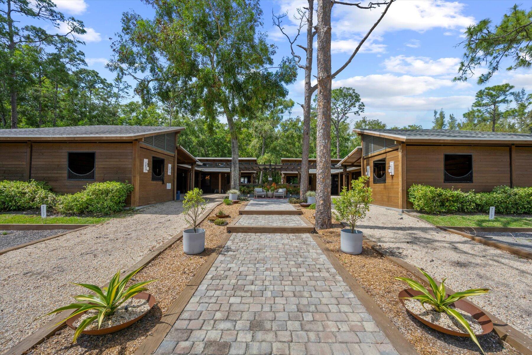 11459 Hawk Hollow