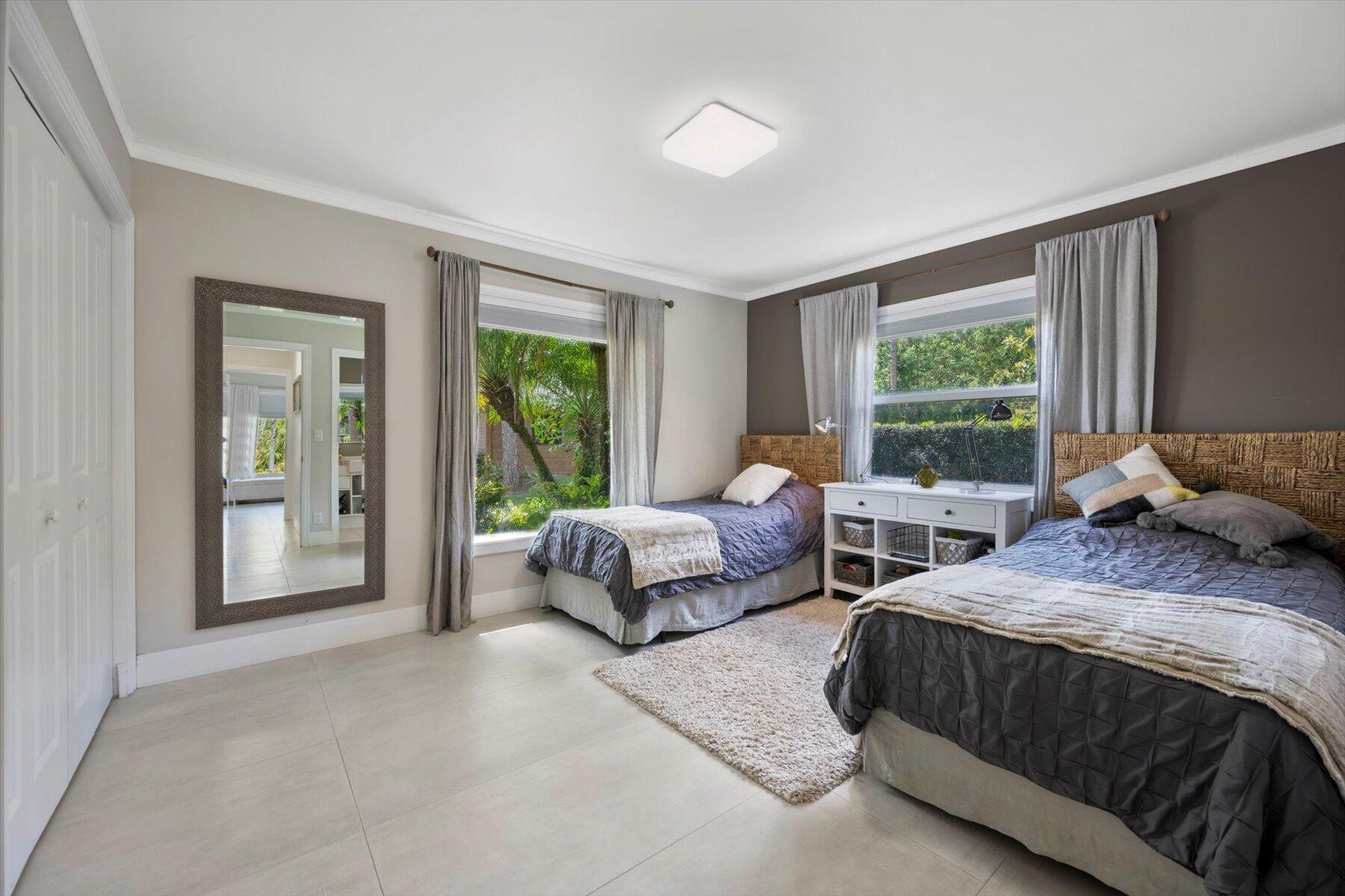 11459 Hawk Hollow