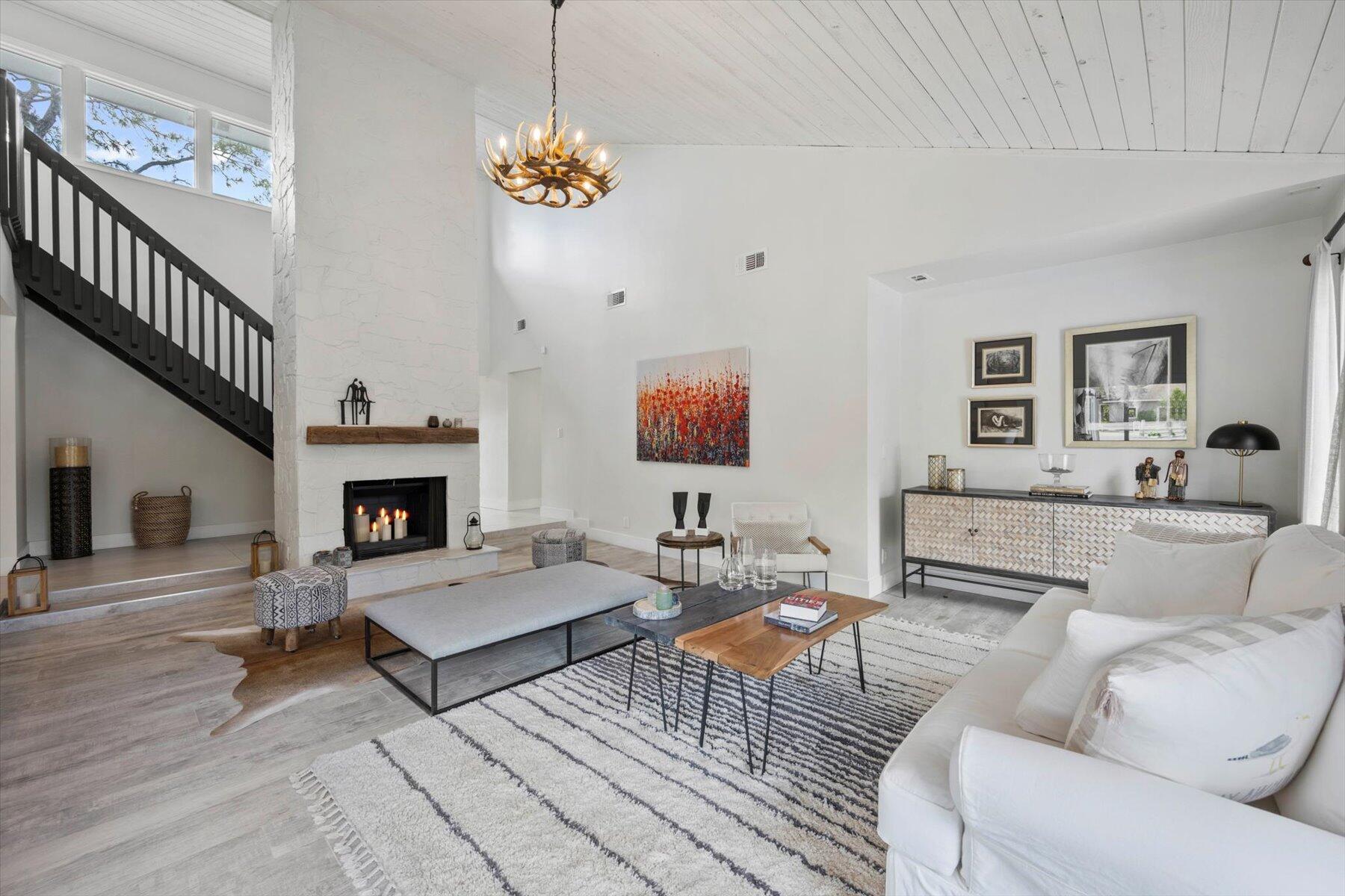 11459 Hawk Hollow