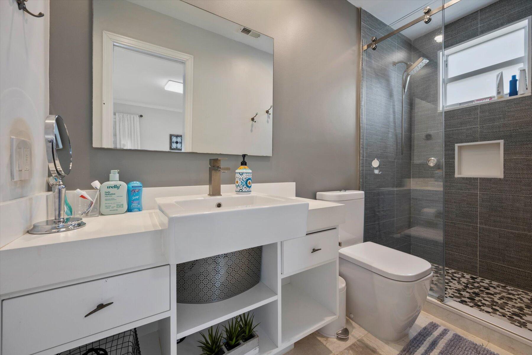 11459 Hawk Hollow