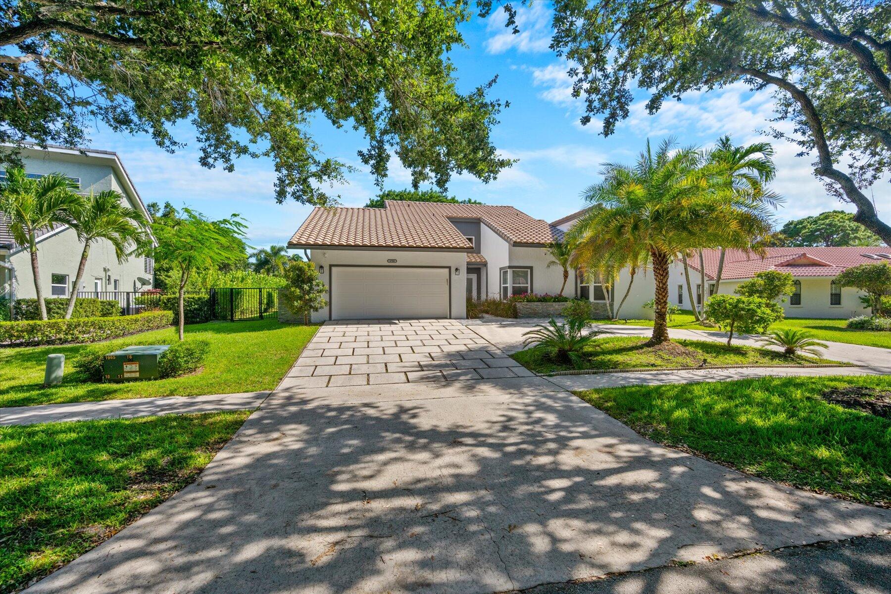 2700 NW 41st Street