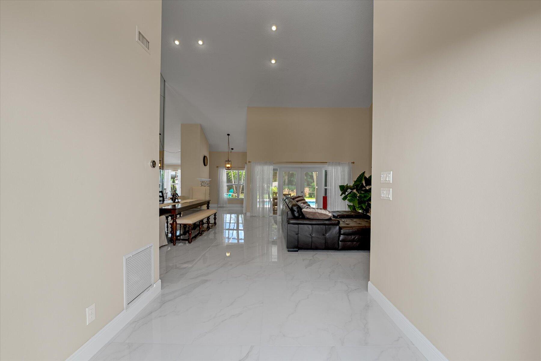 2700 NW 41st Street