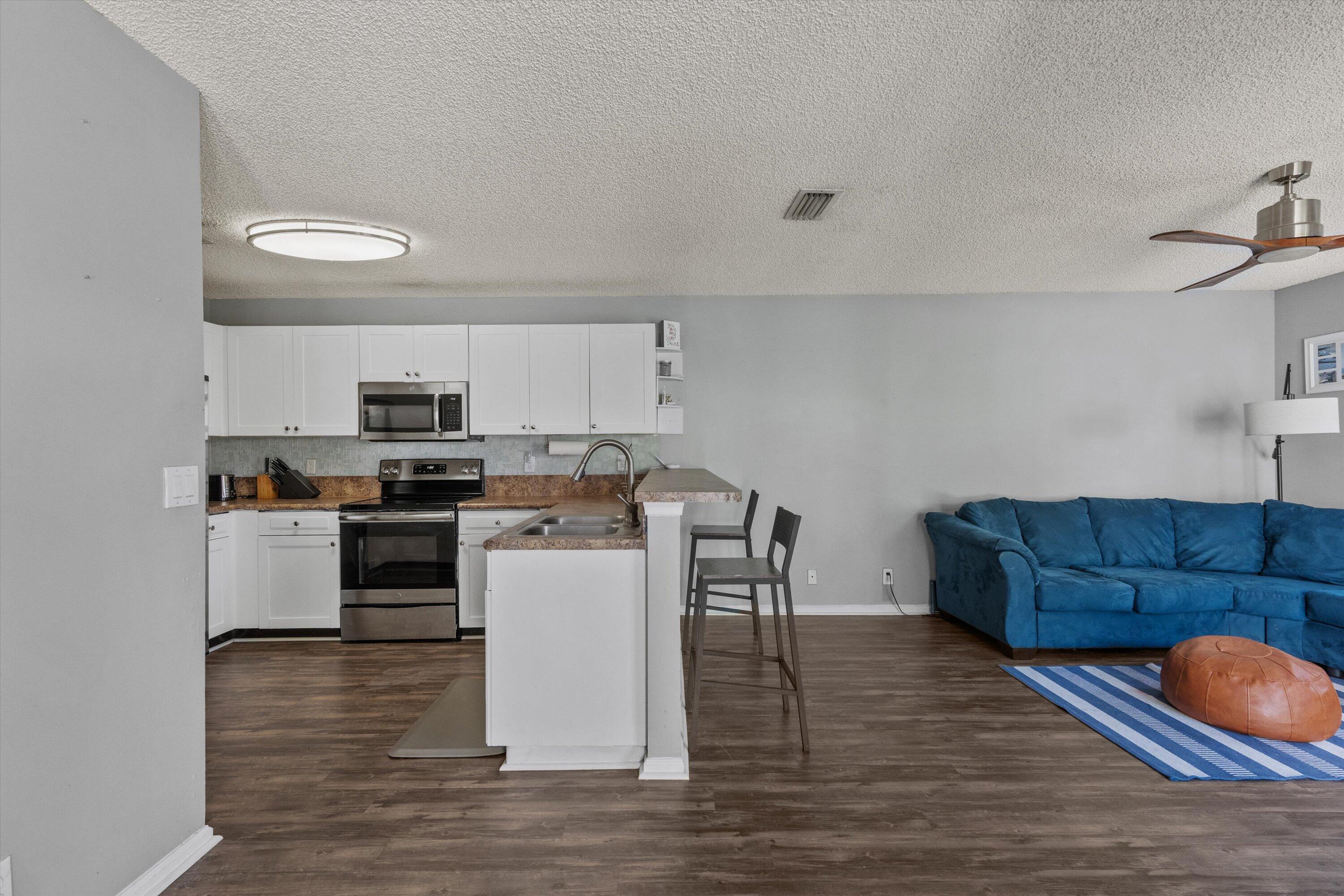 3464 Commodore Court