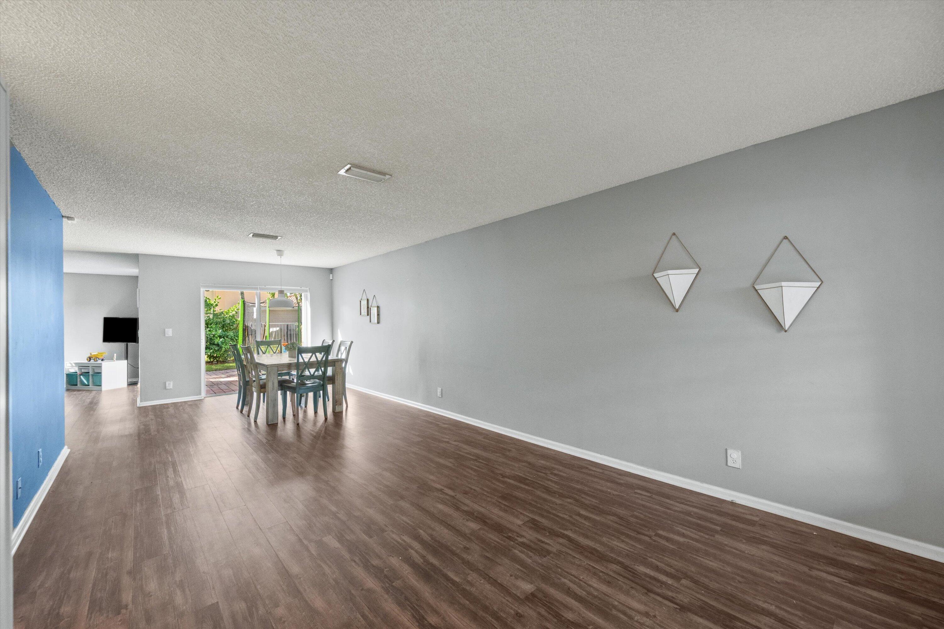 3464 Commodore Court