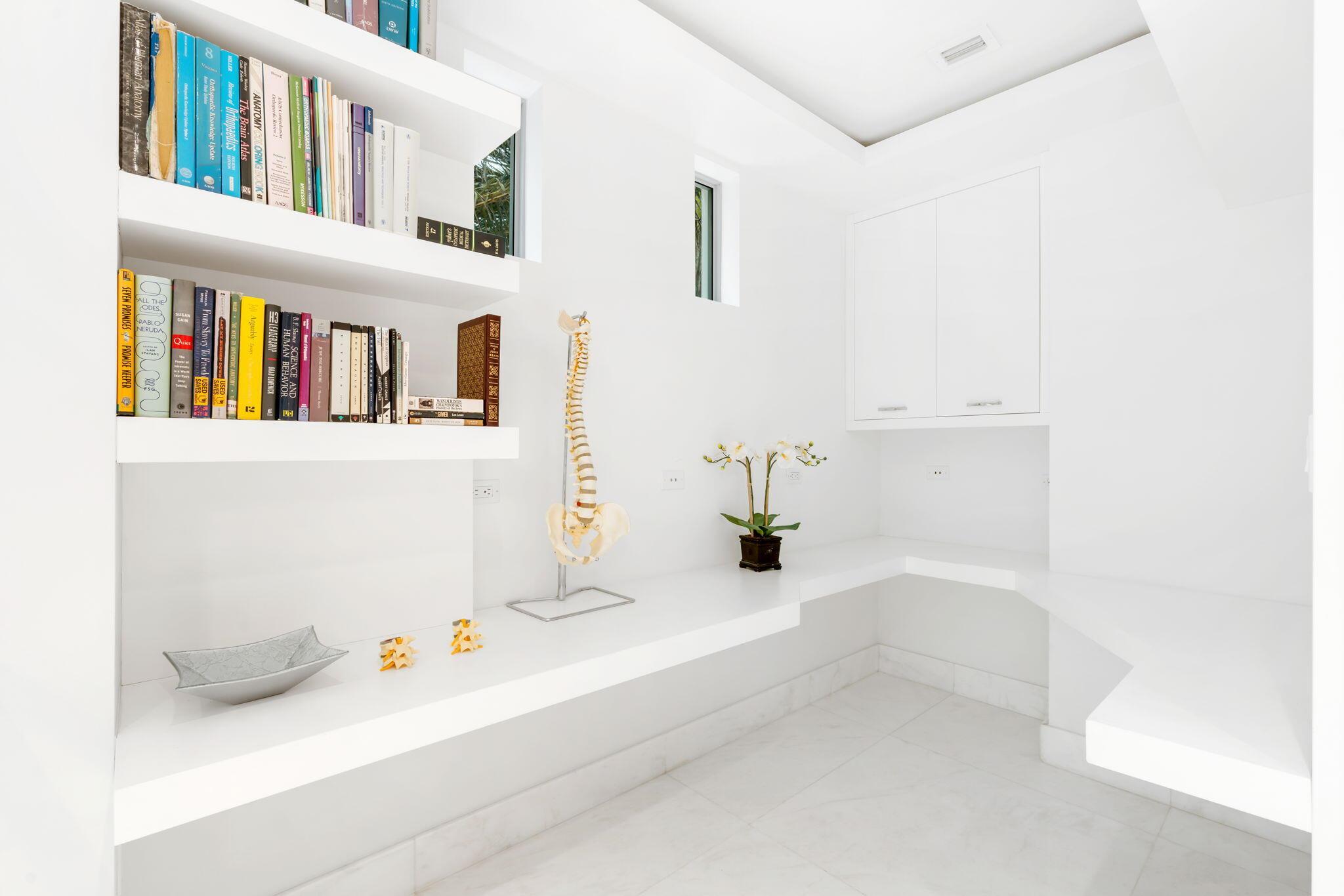 3917 S Le Jeune Road