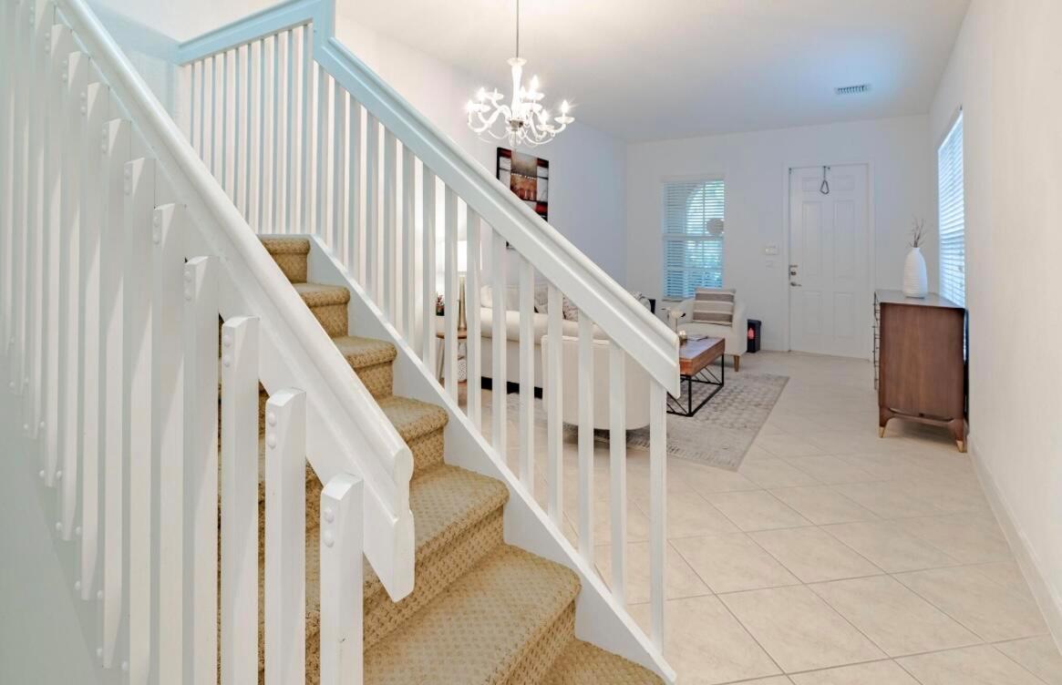 2812 Eagle Rock Circle 902