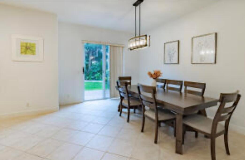 2812 Eagle Rock Circle 902