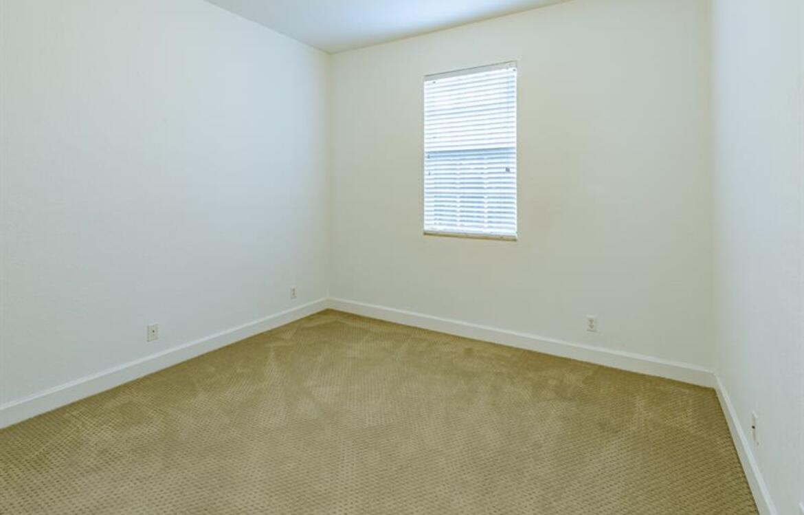 2812 Eagle Rock Circle 902