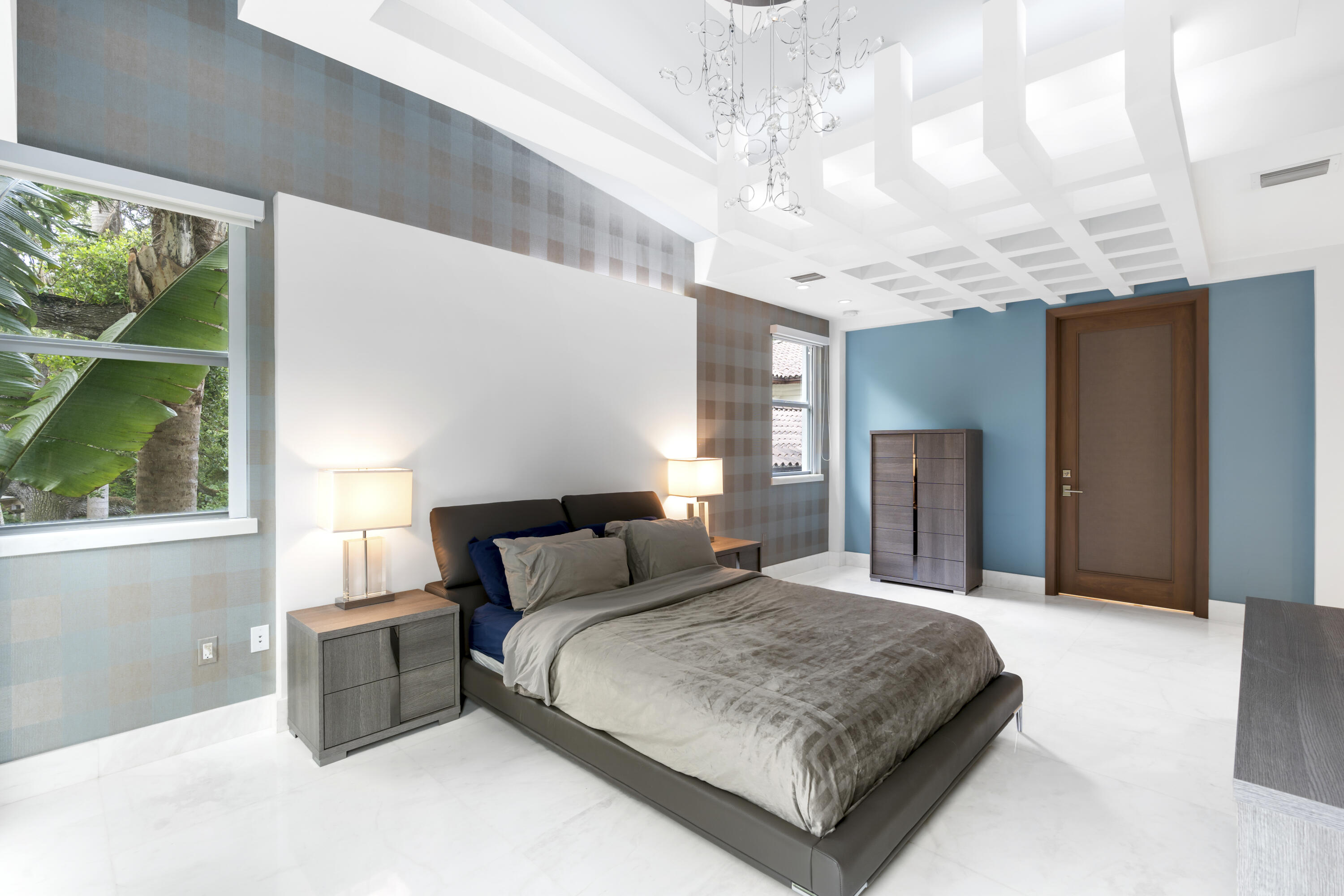 3917 S Le Jeune Road