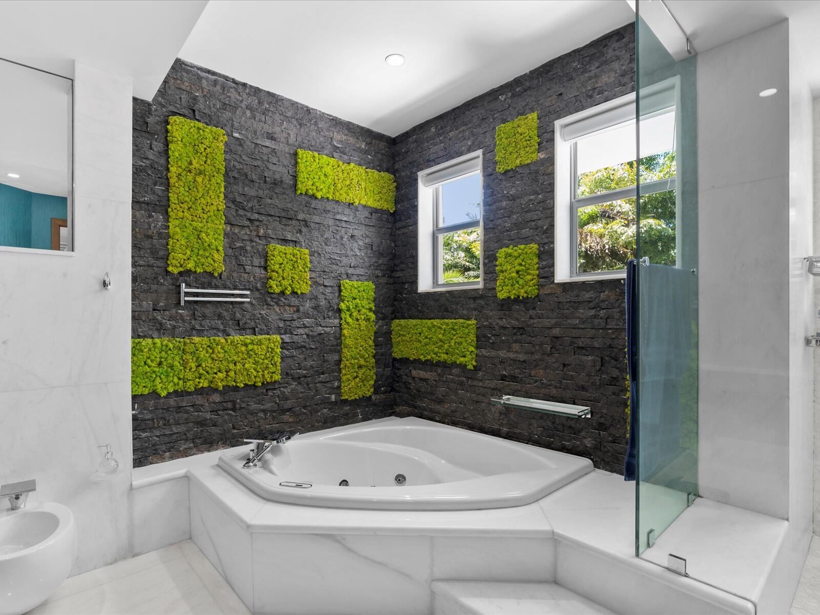 3917 S Le Jeune Road