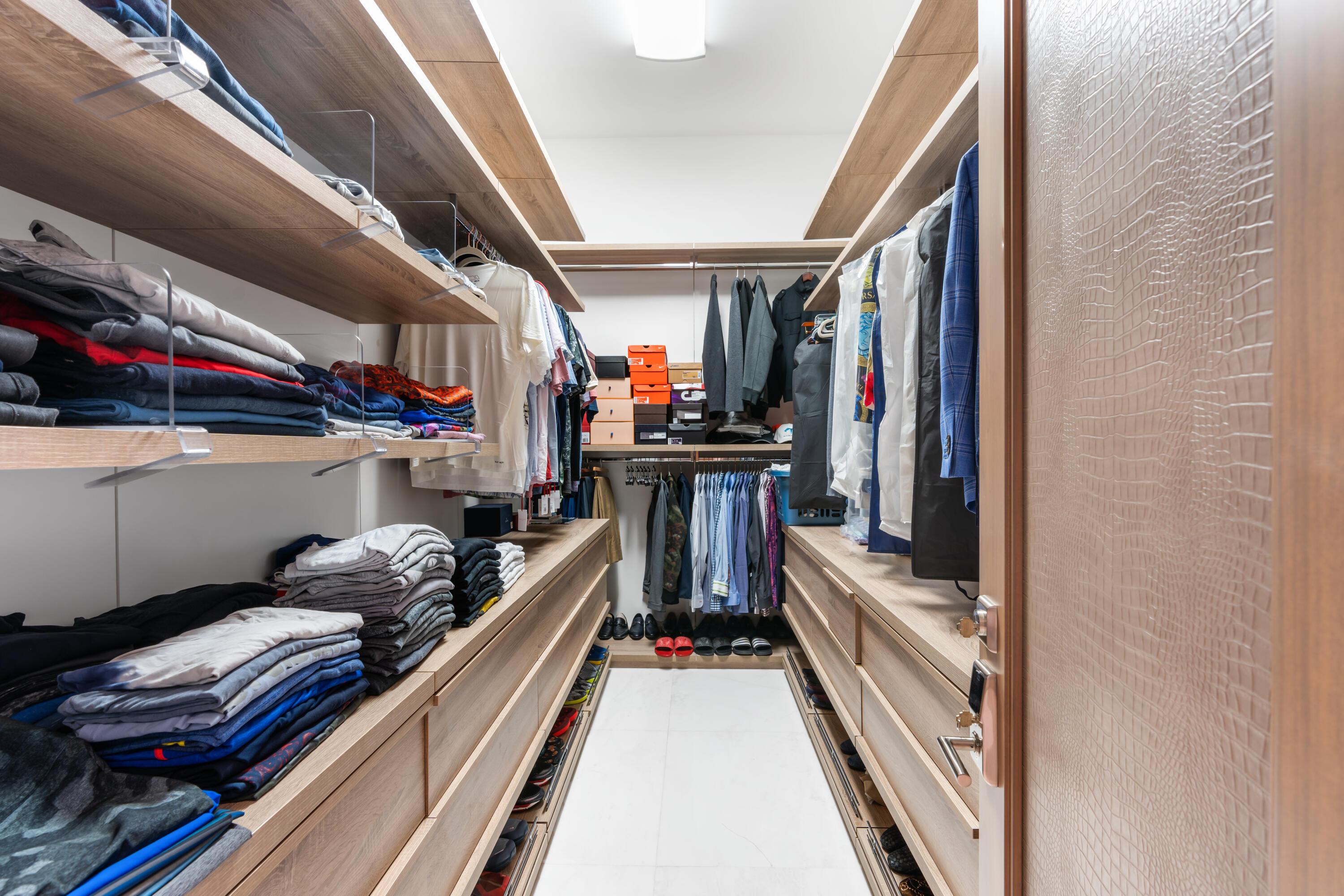 3917 S Le Jeune Road