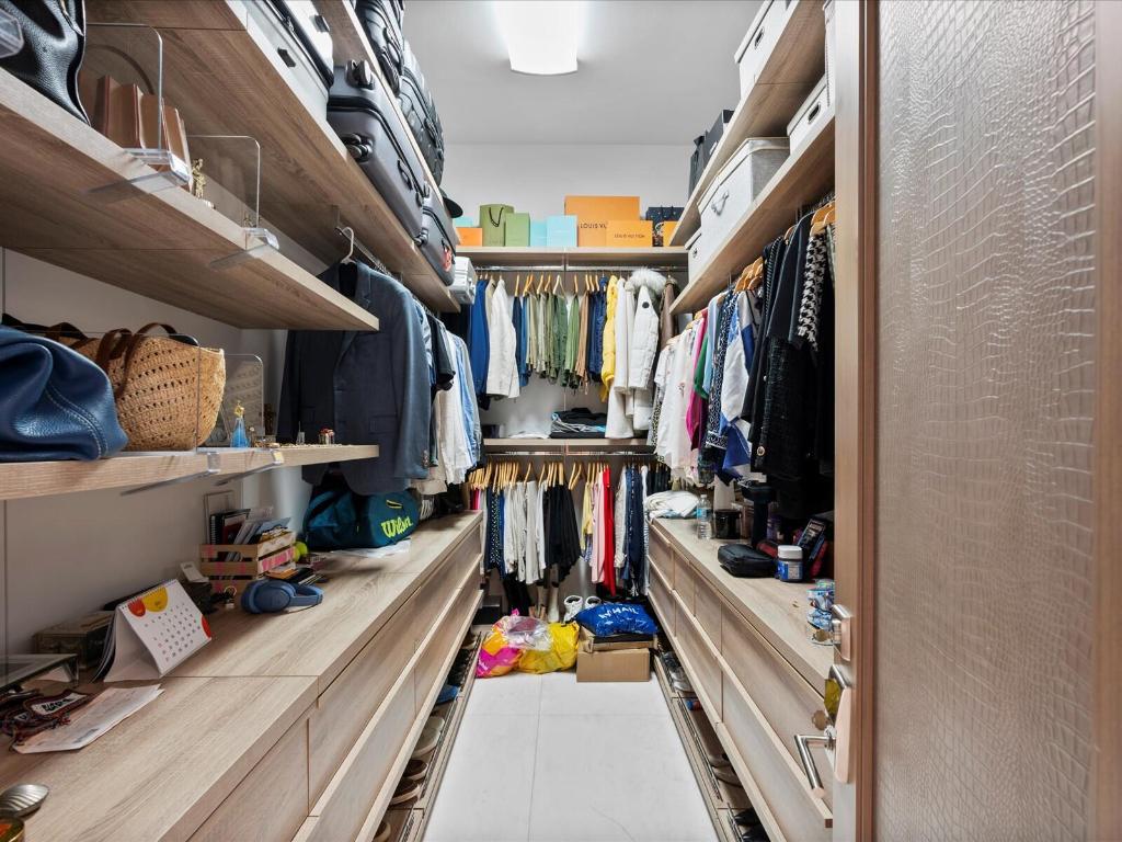 3917 S Le Jeune Road