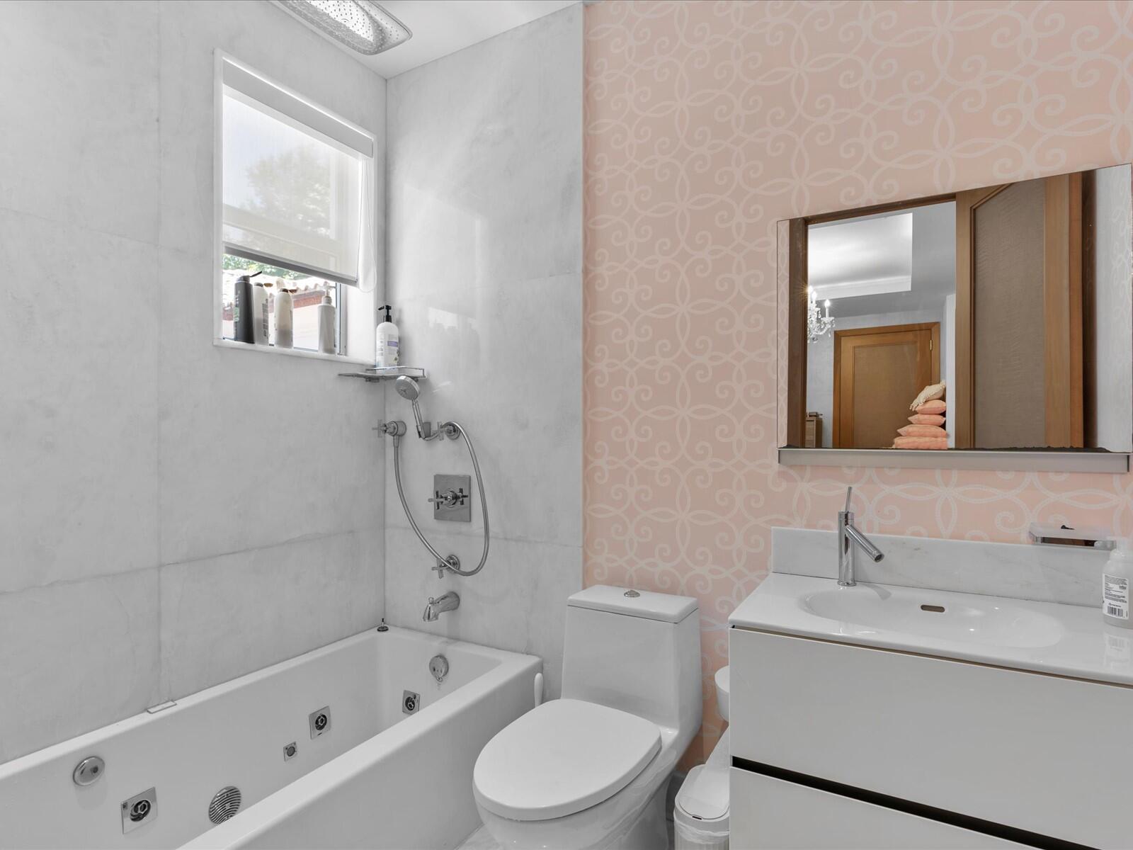 3917 S Le Jeune Road