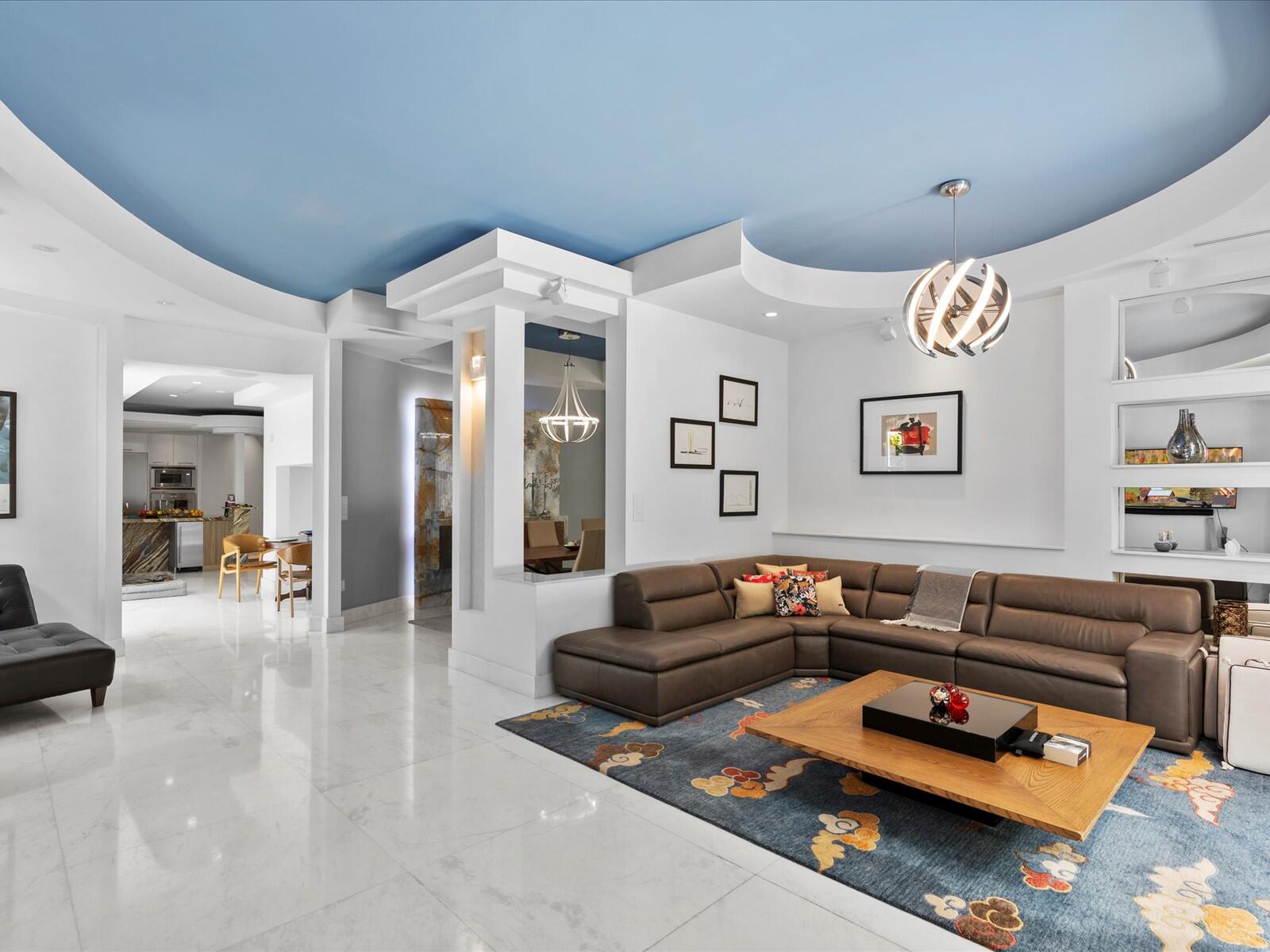 3917 S Le Jeune Road