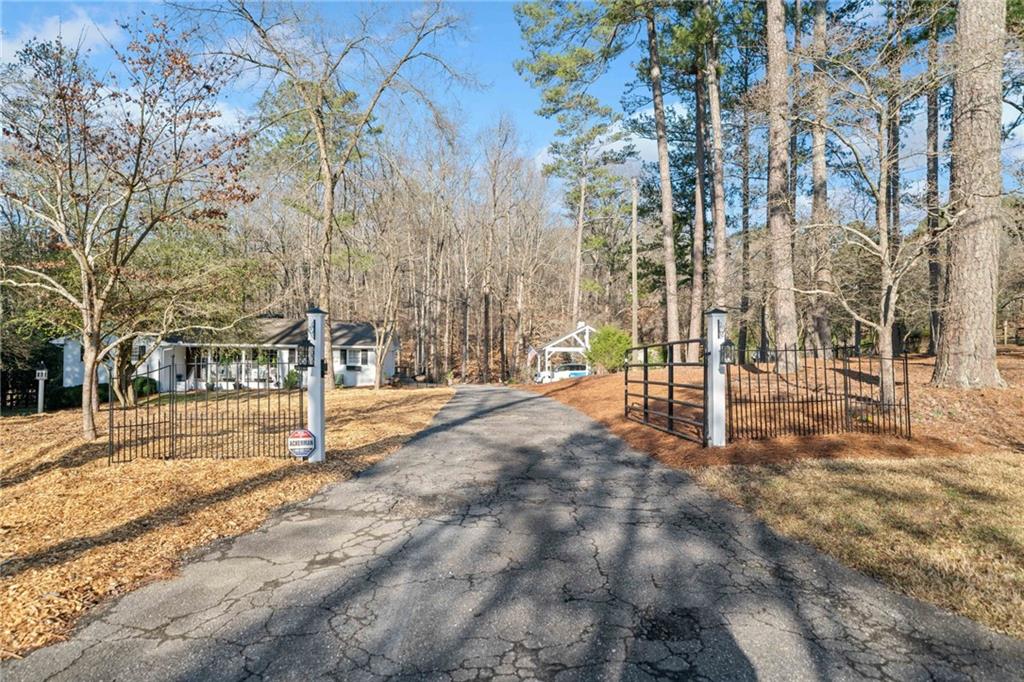 1405 ROPER Road