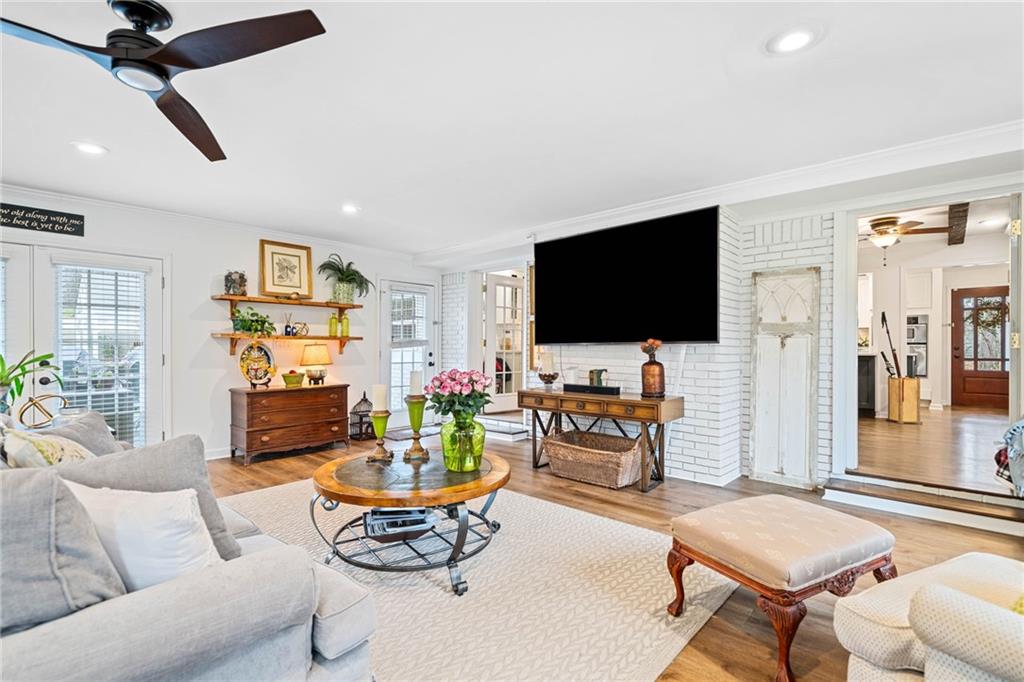1405 ROPER Road