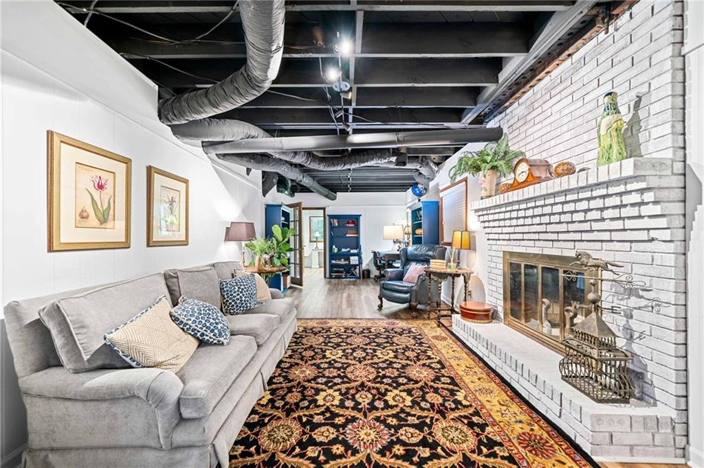 1405 ROPER Road