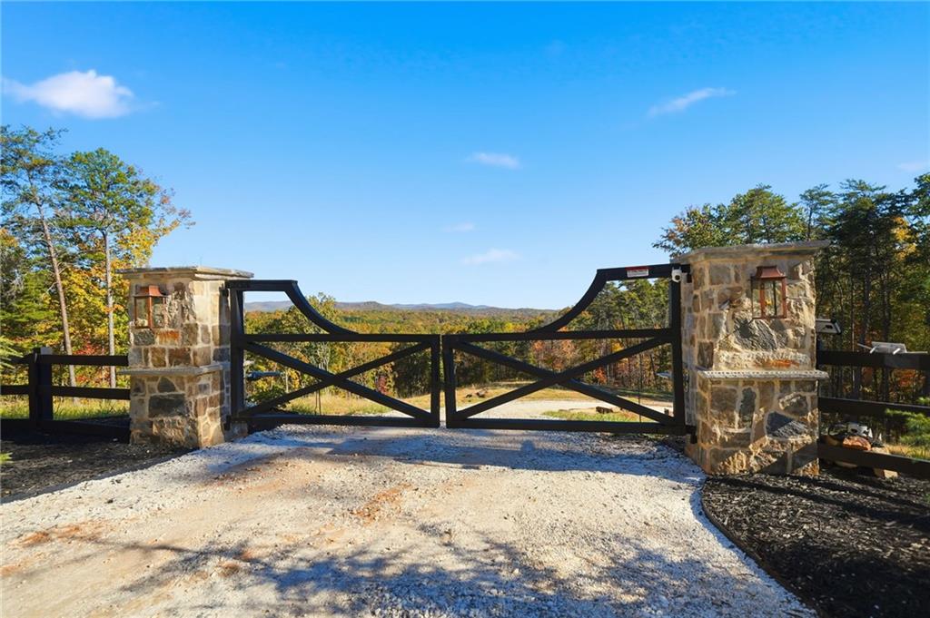 1420 Sunset Trail