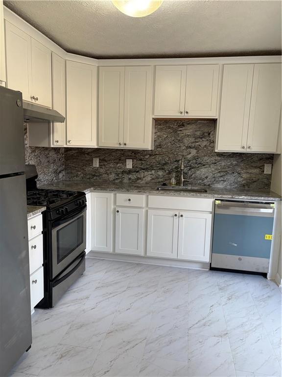 160 Bentley Parkway