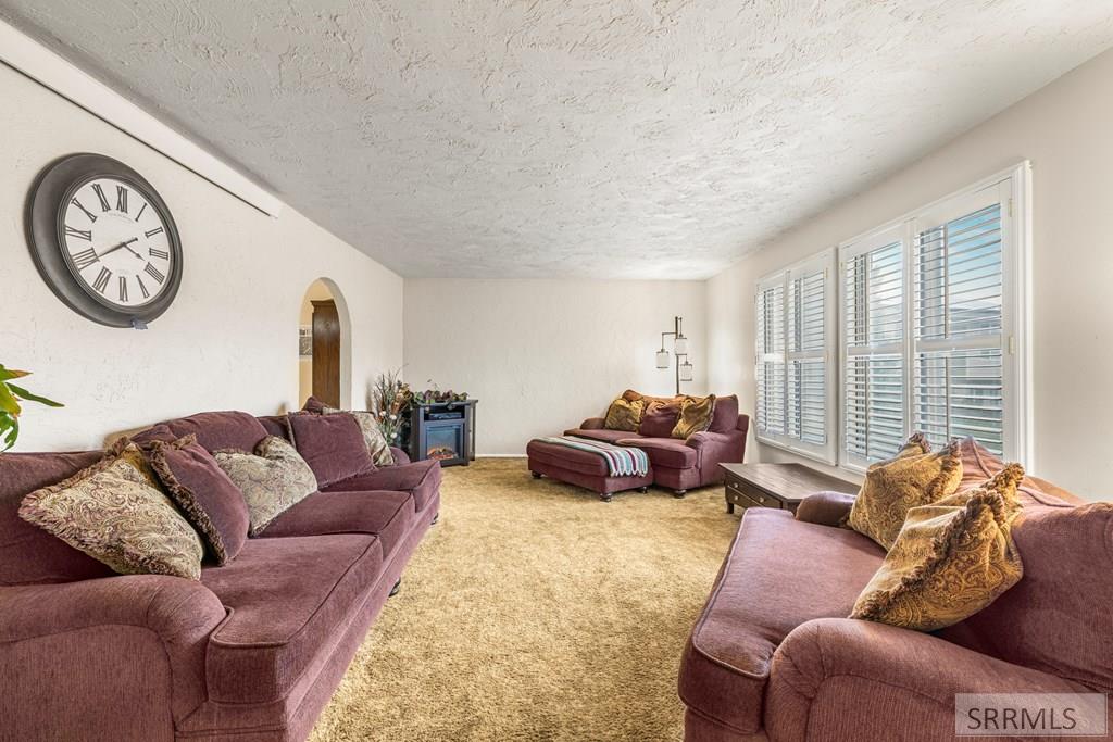 203 Hummingbird Place, Shelley