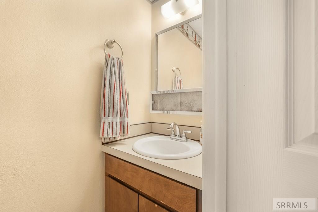 203 Hummingbird Place, Shelley