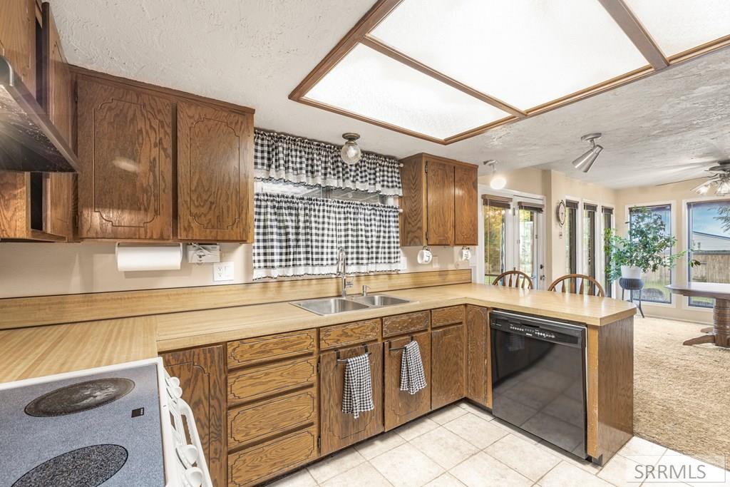 203 Hummingbird Place, Shelley