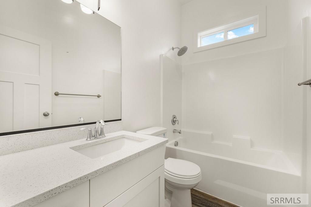 626 W Yarmouth Street