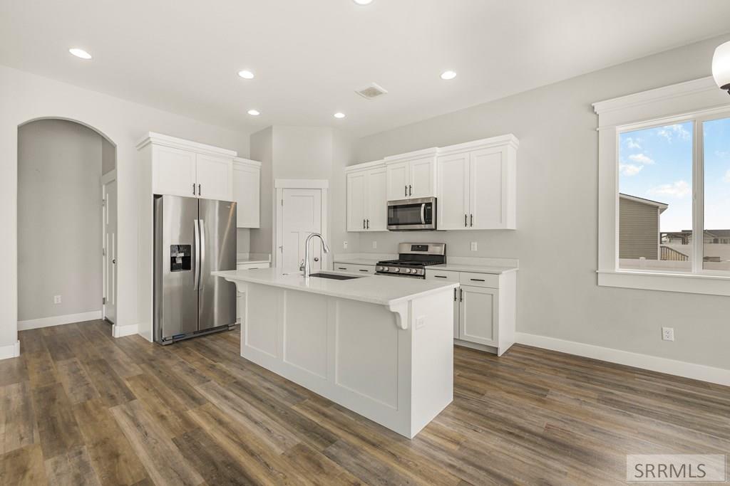 626 W Yarmouth Street