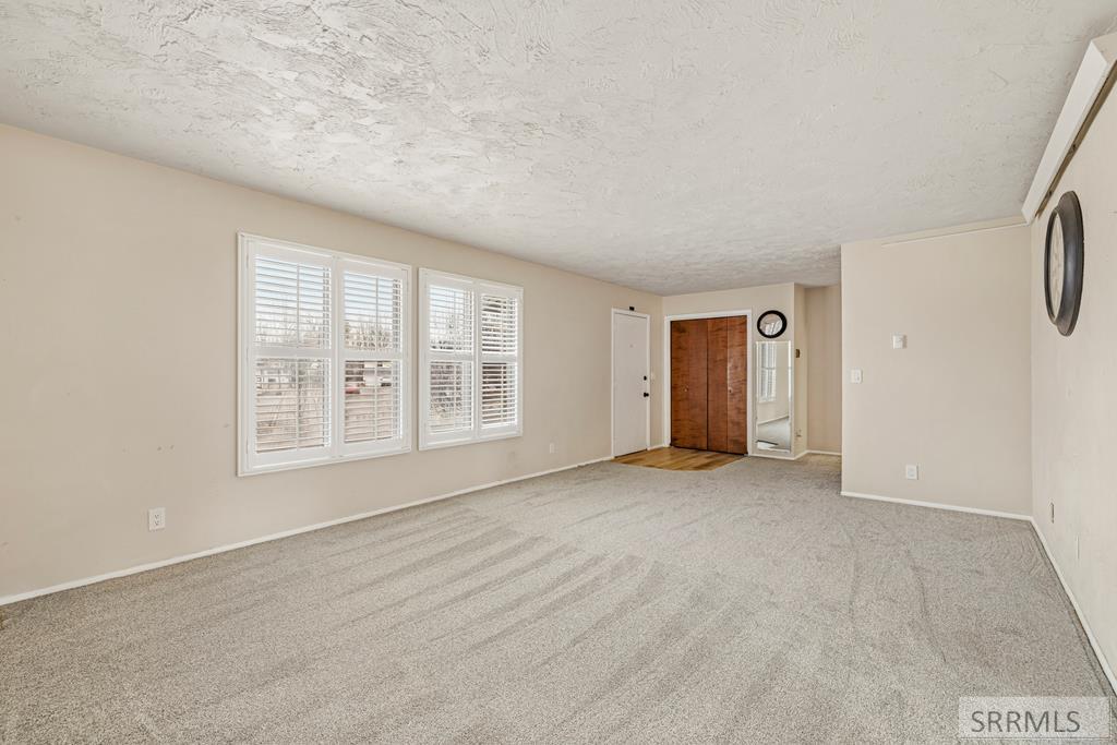 203 Hummingbird Place