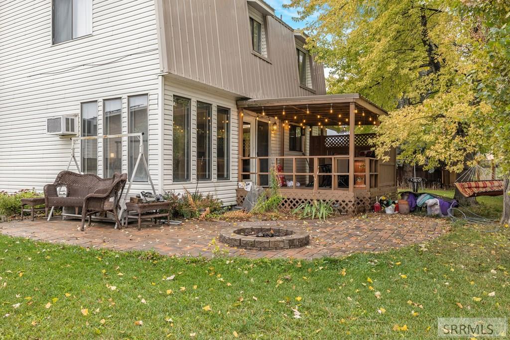 203 Hummingbird Place