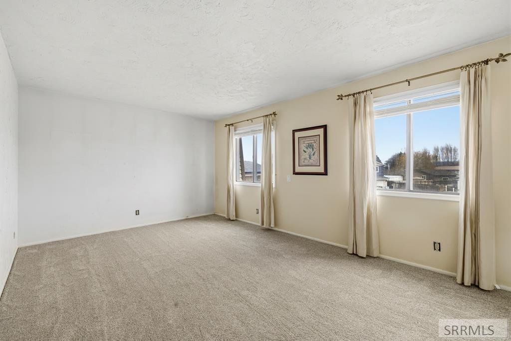 203 Hummingbird Place