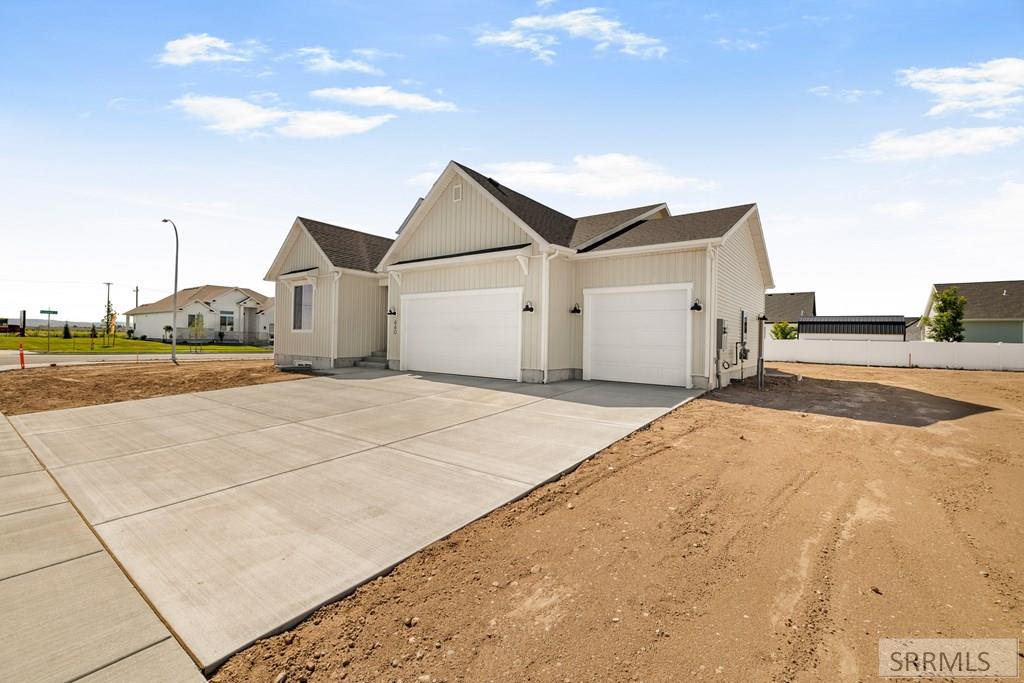 440 Sage Lakes Blvd
