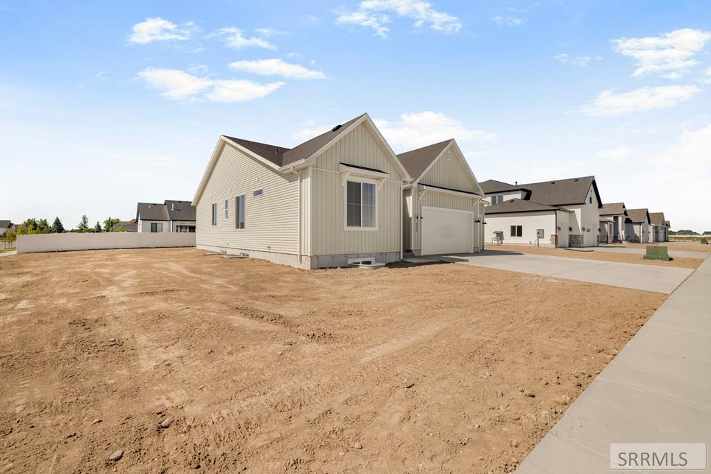 440 Sage Lakes Blvd