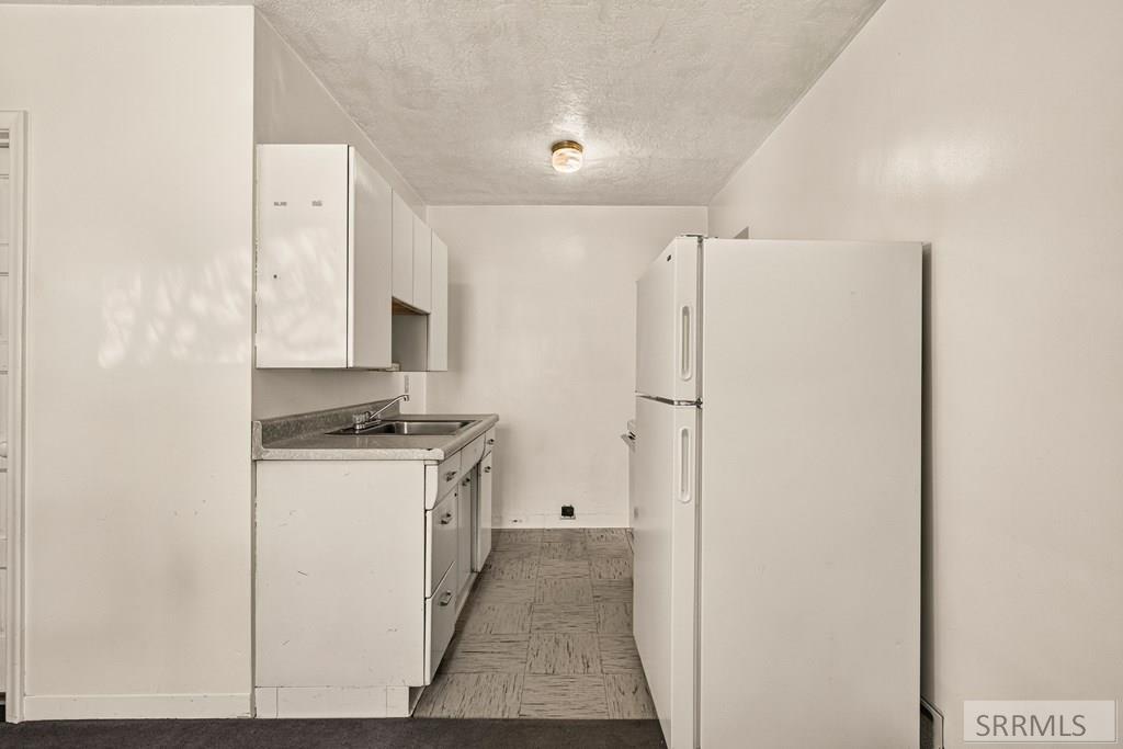224 S Water Avenue
