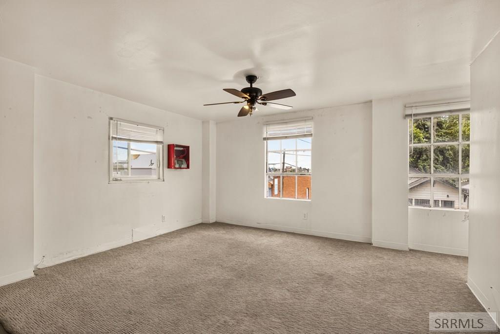 224 S Water Avenue