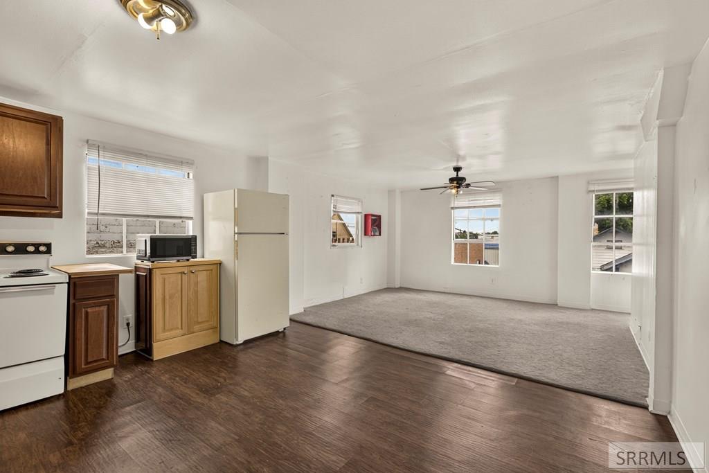 224 S Water Avenue