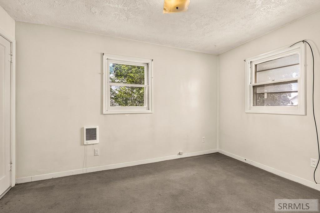 224 S Water Avenue