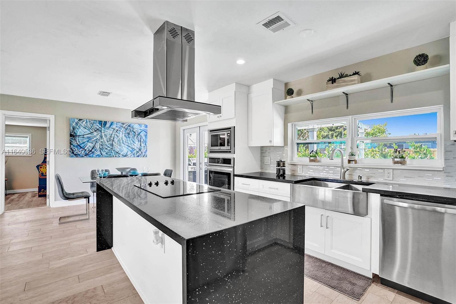 1105 SE 4th Court