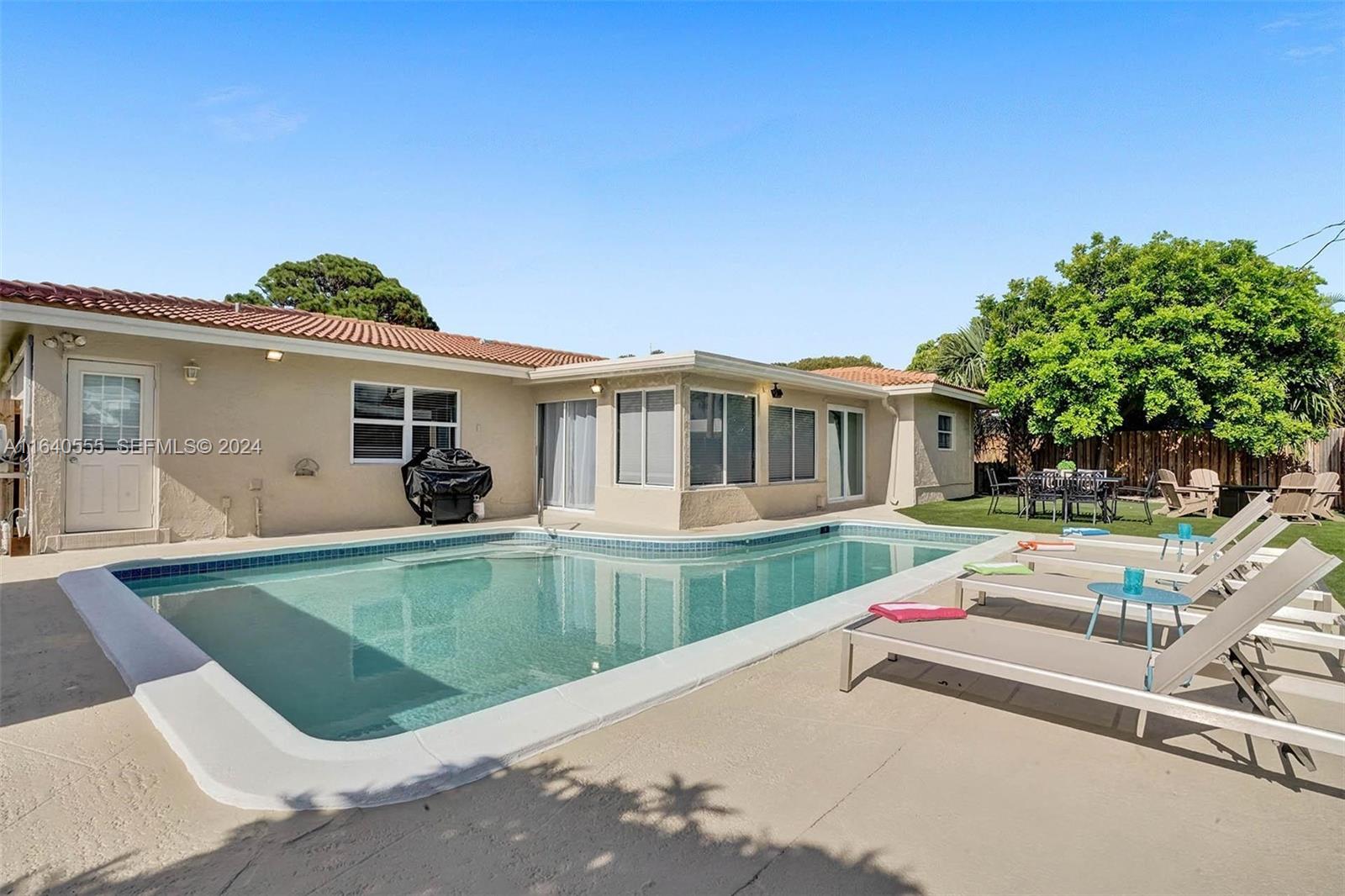 1273 SE 8th Street