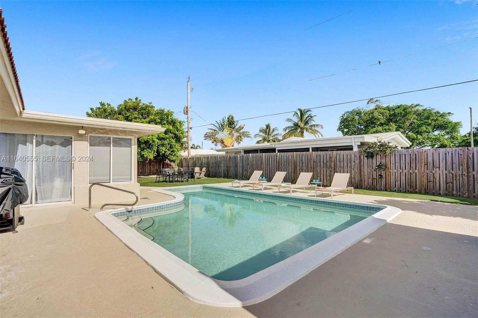 1273 SE 8th Street