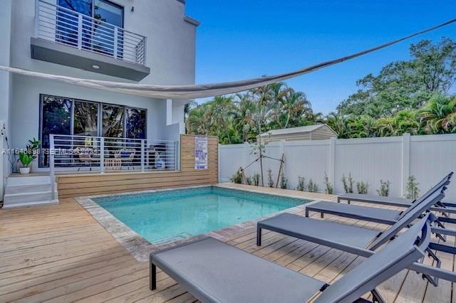 513 SW 11th Street